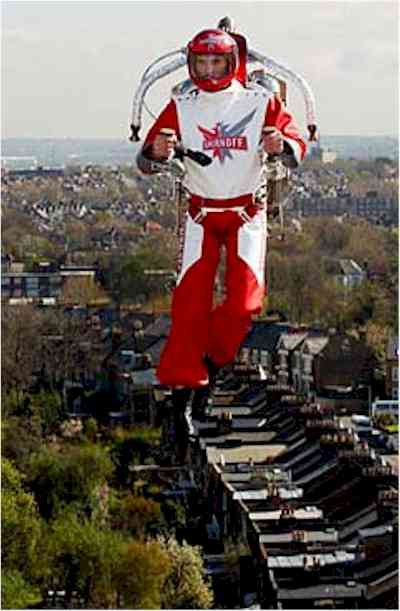 [Immagine: rocketman.jpg]