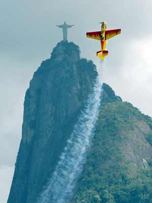 Airplane Imitating Christ the Redeemer