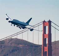 United 747 Golden Gate Flyover