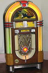 http://en.wikipedia.org/wiki/File:Wurlitzer_1015.jpg