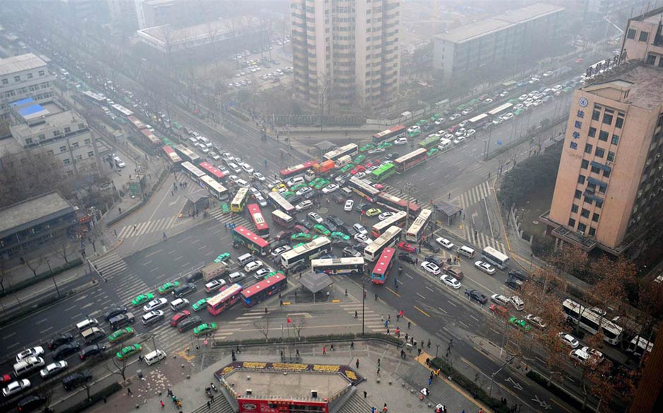 Traffic Tetris in China