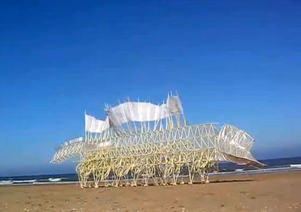 Theo Jansen's Beach Creature